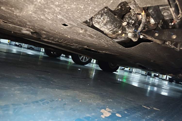 Used Land Rover Range 2025 3.0 L6 400 PS Extended Luxury Edition Chassis Rear Right