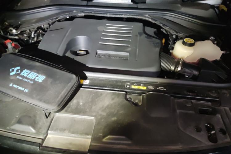 Used Land Rover Range 2025 3.0 L6 400 PS Extended Luxury Version 7-Seater Engine Bay