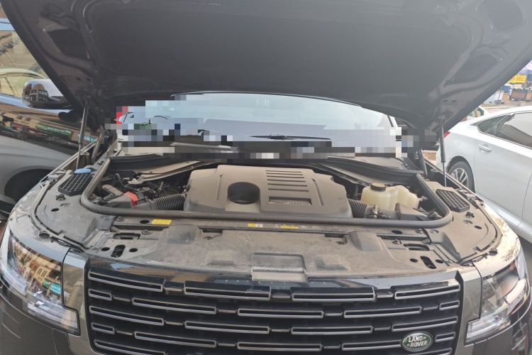 Used Land Rover Range 2025 3.0 L6 400 PS Extended Luxury Edition Engine Bay
