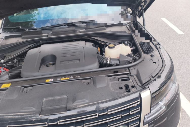 Used Land Rover Range 2025 3.0 L6 360 PS Grand Edition Engine Bay Left