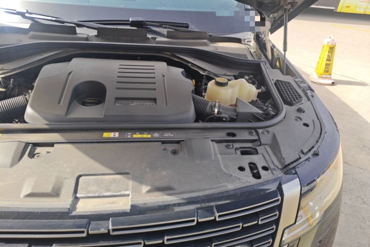 Used Land Rover Range 2025 3.0 L6 400 PS Extended Luxury Version 7-Seater Engine Bay Left