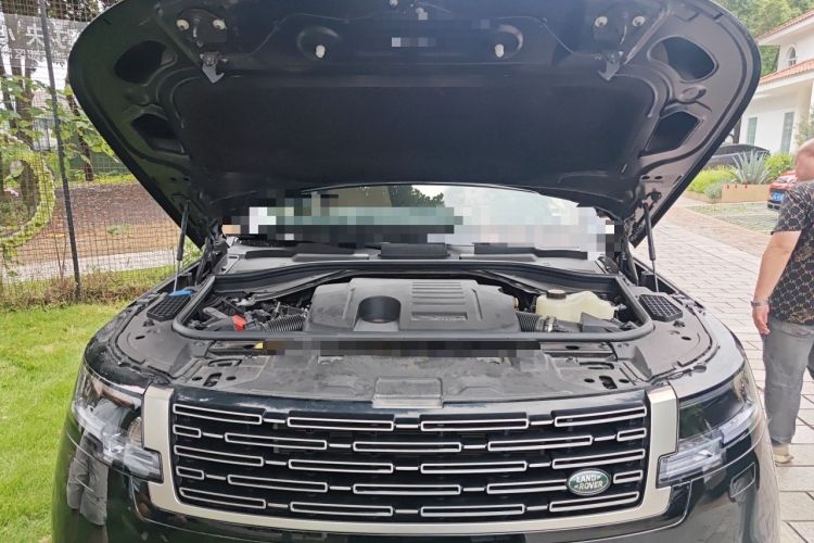 Used Land Rover Range 2025 3.0 L6 400 PS Extended Luxury Edition Engine Bay