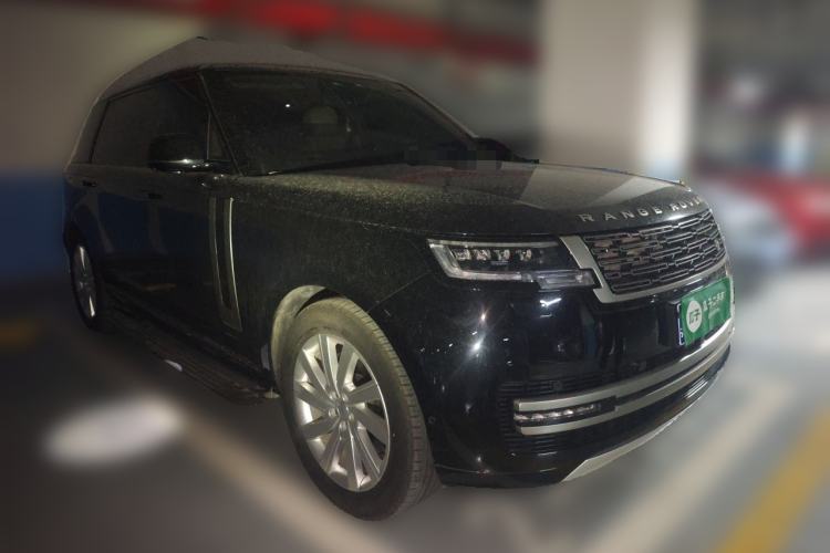 Used Land Rover Range 2025 3.0 L6 400 PS Extended Luxury Edition Front Right 45 Deg