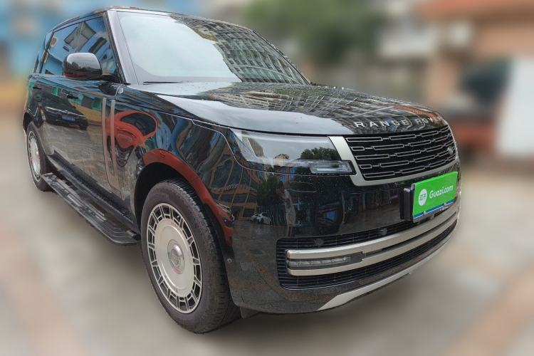 Used Land Rover Range 2025 3.0 L6 400 PS Extended Luxury Edition Front Right 45 Deg