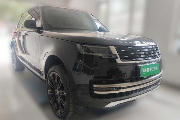 Used Land Rover Range 2025 3.0 L6 400 PS Extended Luxury Edition Front Right 45 Deg