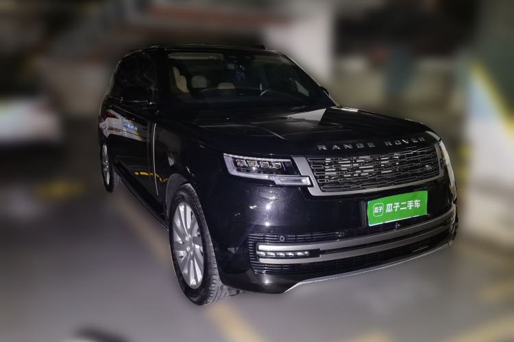 Used Land Rover Range 2025 3.0 L6 400 PS Extended Luxury Edition Front Right 45 Deg