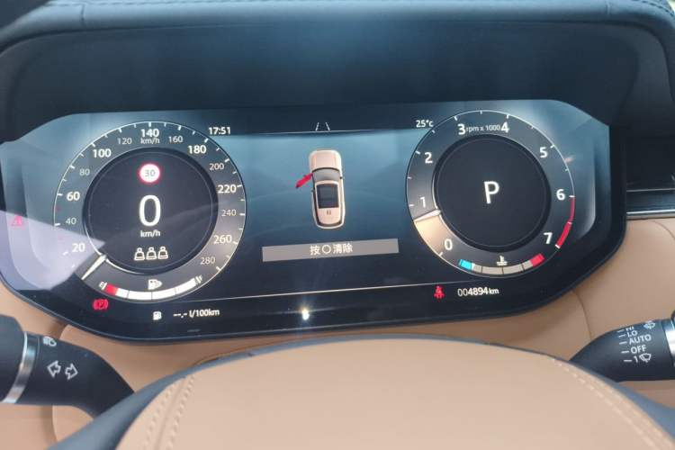Used Land Rover Range 2025 3.0 L6 360 PS Grand Edition Instrument Cluster