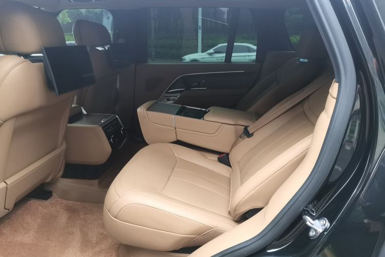 Used Land Rover Range 2025 3.0 L6 400 PS Extended-Length Genesis Edition Left Rear Seat