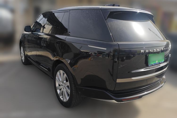 Used Land Rover Range 2025 3.0 L6 400 PS Extended Luxury Version 7-Seater Rear Left 45 Deg