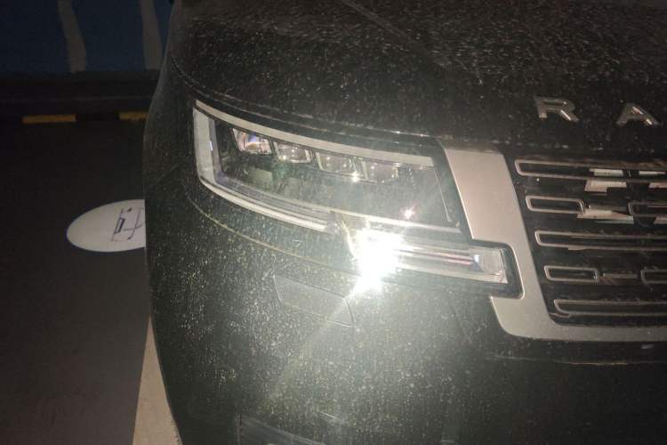 Used Land Rover Range 2025 3.0 L6 400 PS Extended Luxury Edition Right Front Headlight