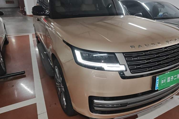 Used Land Rover Range 2025 3.0 L6 400 PS Extended Luxury Edition Right Front Headlight