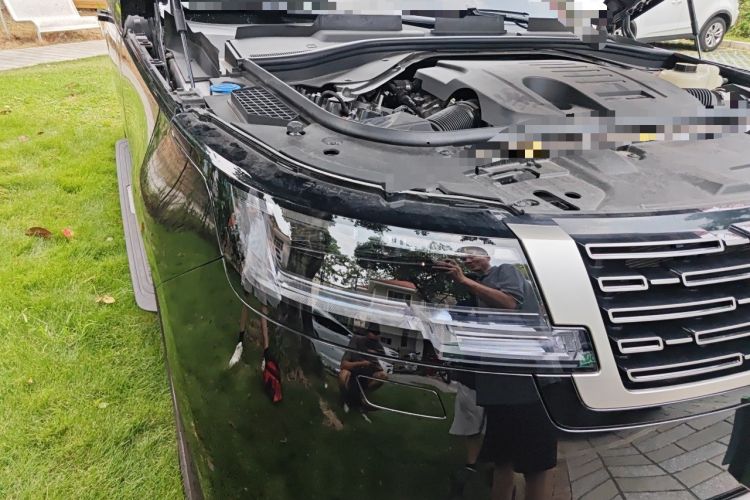Used Land Rover Range 2025 3.0 L6 400 PS Extended Luxury Edition Right Front Headlight