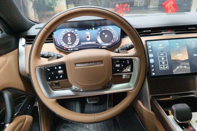 Used Land Rover Range 2025 3.0 L6 400 PS Extended-Length Genesis Edition Steering Wheel