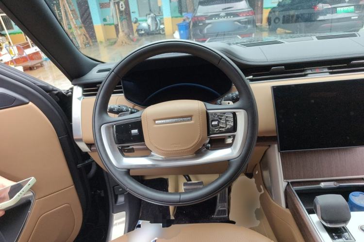 Used Land Rover Range 2025 3.0 L6 400 PS Extended Luxury Edition Steering Wheel