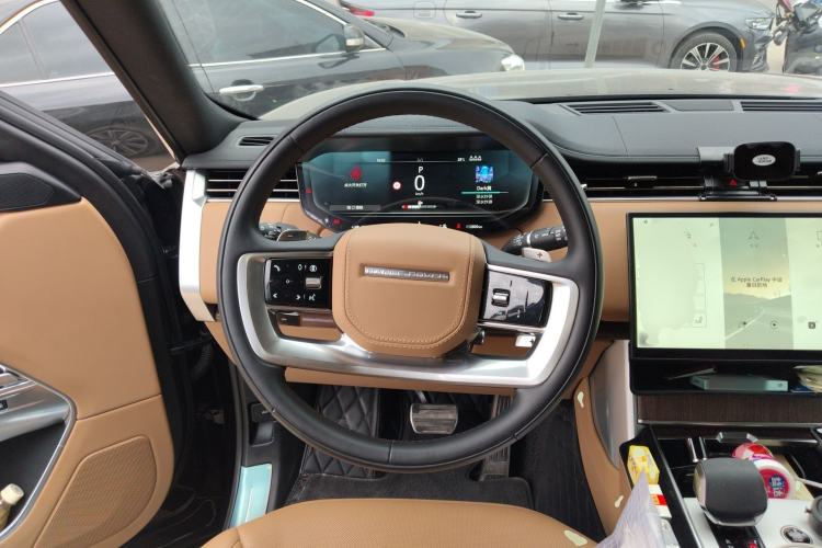 Used Land Rover Range 2025 3.0 L6 400 PS Extended Luxury Edition Steering Wheel
