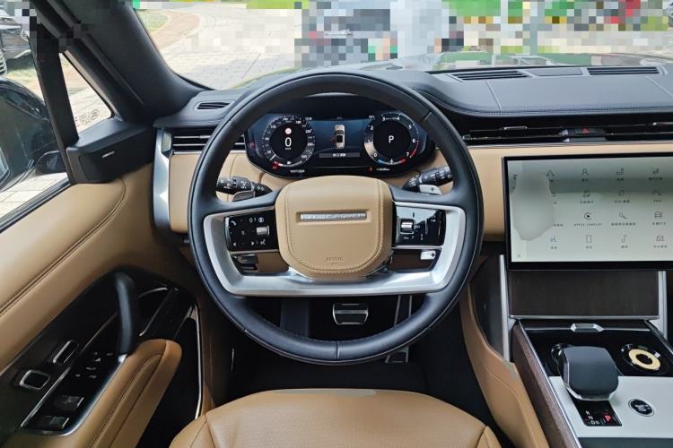 Used Land Rover Range 2025 3.0 L6 400 PS Extended Luxury Edition Steering Wheel
