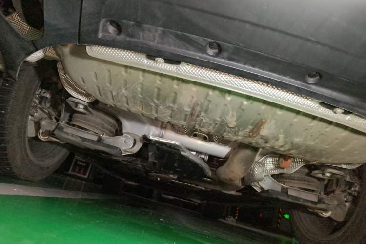 Used Land Rover Range 2025 3.0 L6 400 PS Extended-Length Genesis Edition Chassis Rear
