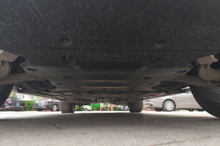 Used Land Rover Range 2025 3.0 L6 400 PS Extended-Length Genesis Edition Chassis Front