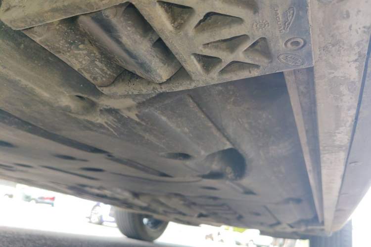Used Land Rover Range 2025 3.0 L6 400 PS Extended Luxury Edition Chassis Front Left