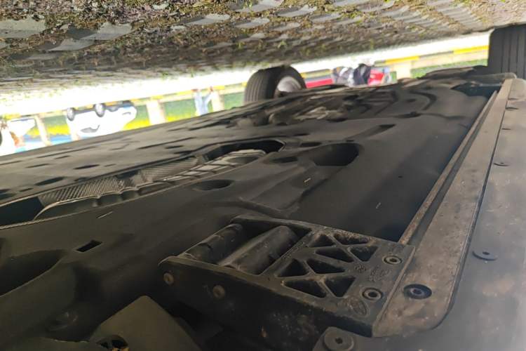 Used Land Rover Range 2025 3.0 L6 400 PS Extended Luxury Edition Chassis Front Right