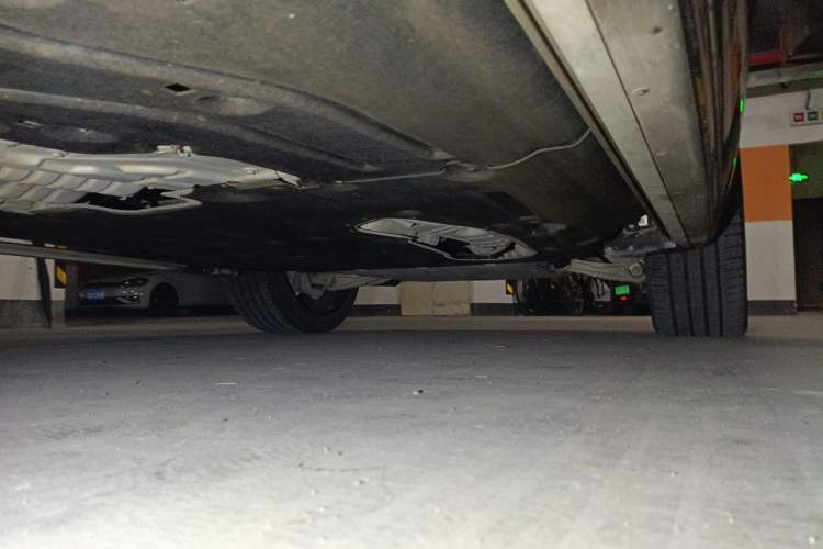 Used Land Rover Range 2025 3.0 L6 360 PS Grand Edition Chassis Rear Right