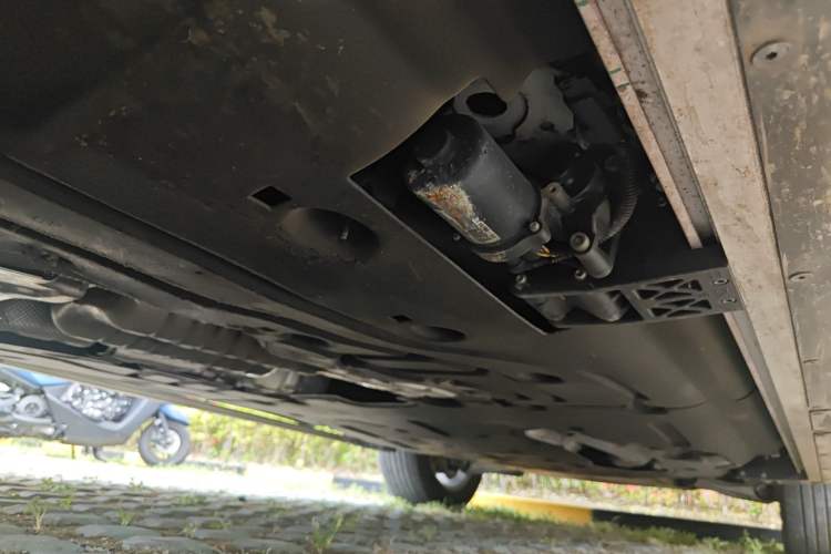 Used Land Rover Range 2025 3.0 L6 400 PS Extended Luxury Edition Chassis Rear Right