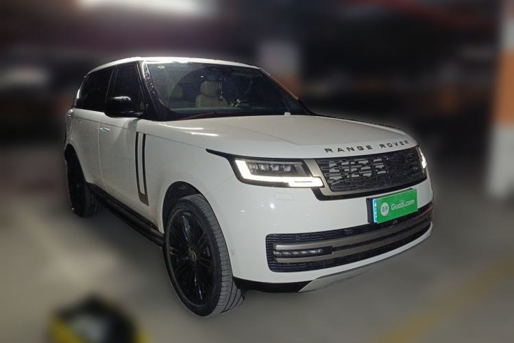 Used Land Rover Range 2025 3.0 L6 360 PS Grand Edition Front Right 45 Deg