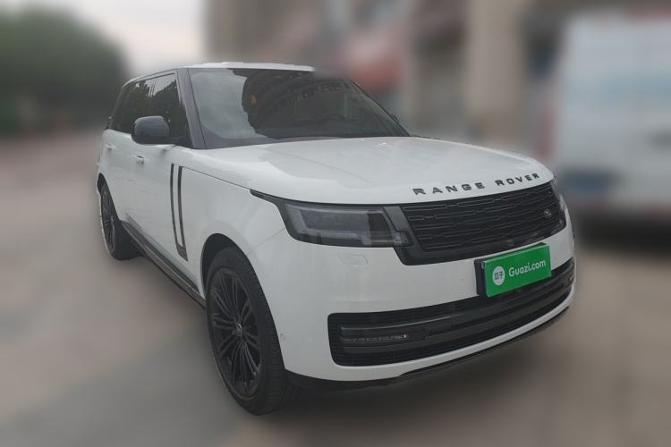 Used Land Rover Range 2025 3.0 L6 400 PS Extended-Length Genesis Edition Front Right 45 Deg