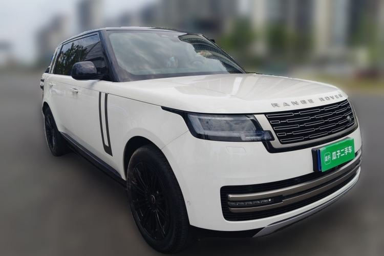 Used Land Rover Range 2025 3.0 L6 400 PS Extended Luxury Edition Front Right 45 Deg