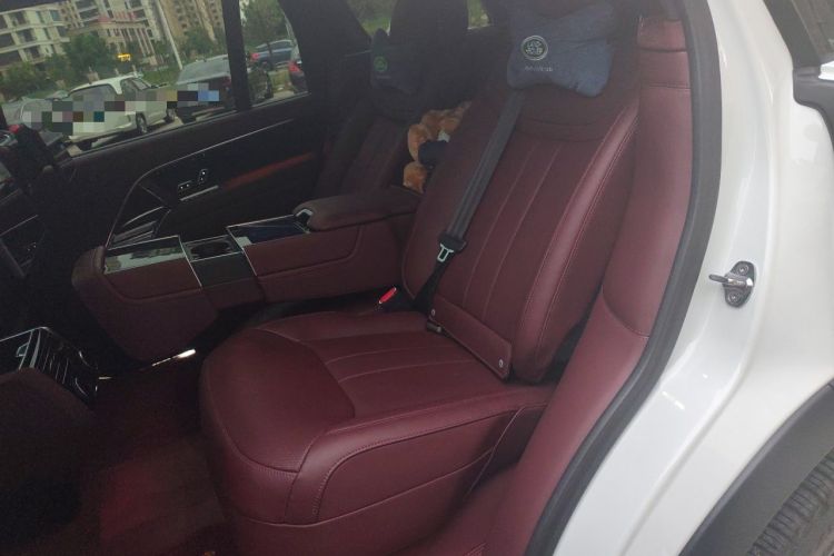 Used Land Rover Range 2025 3.0 L6 400 PS Extended-Length Genesis Edition Left Rear Seat