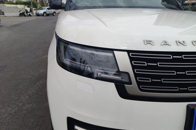 Used Land Rover Range 2025 3.0 L6 400 PS Extended Luxury Edition Right Front Headlight