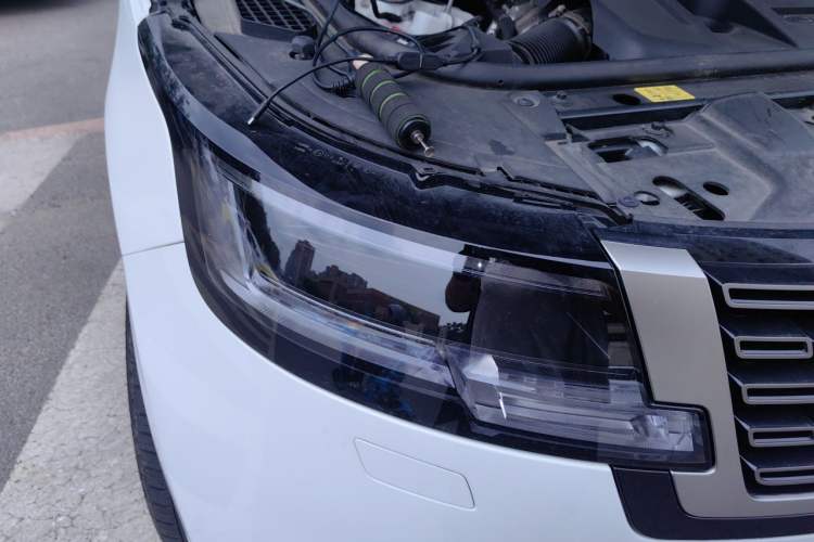 Used Land Rover Range 2025 3.0 L6 400 PS Extended Luxury Edition Right Front Headlight
