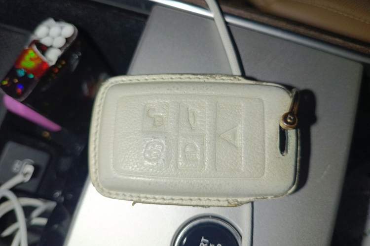 Used Land Rover Range 2025 3.0 L6 360 PS Grand Edition Vehicle Key