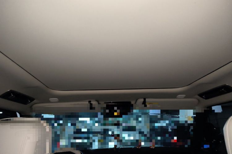 Used Land Rover Range 2025 3.0 L6 400 PS Extended Luxury Edition Headliner