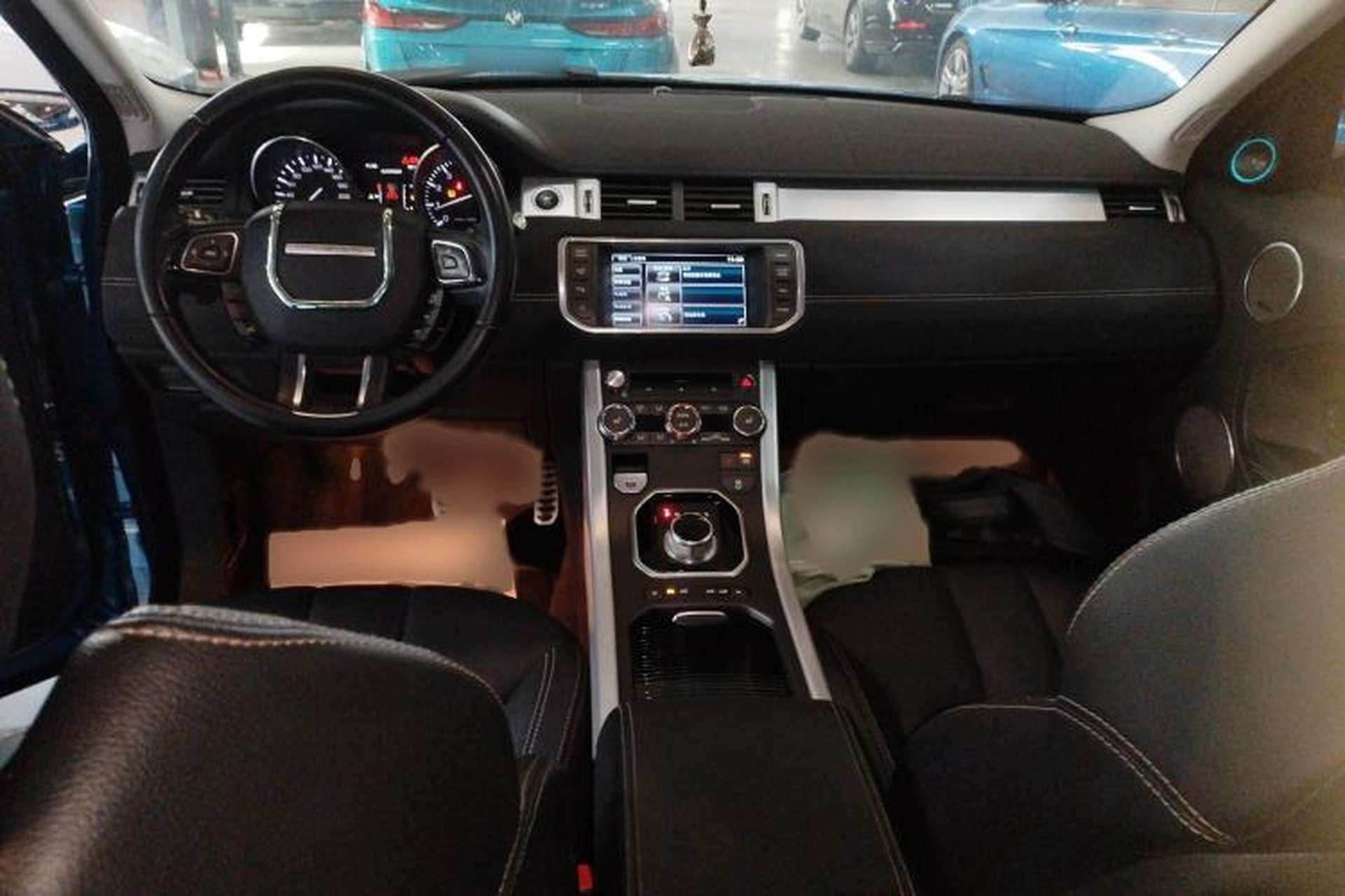 Used Land Rover Range Evoque 2014 2.0T 5-Door Ignite Edition Interior 2