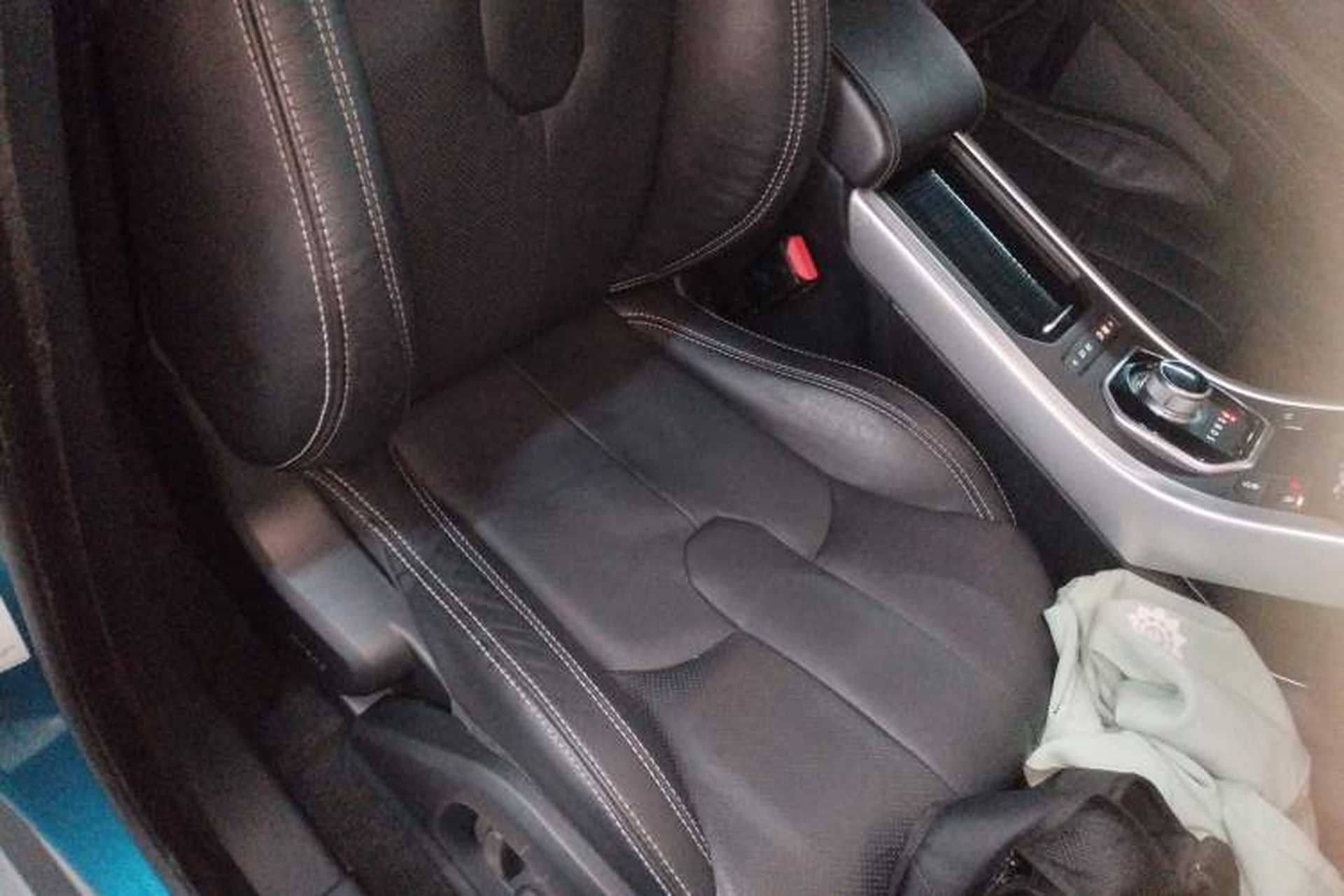 Used Land Rover Range Evoque 2014 2.0T 5-Door Ignite Edition Right Front Seat