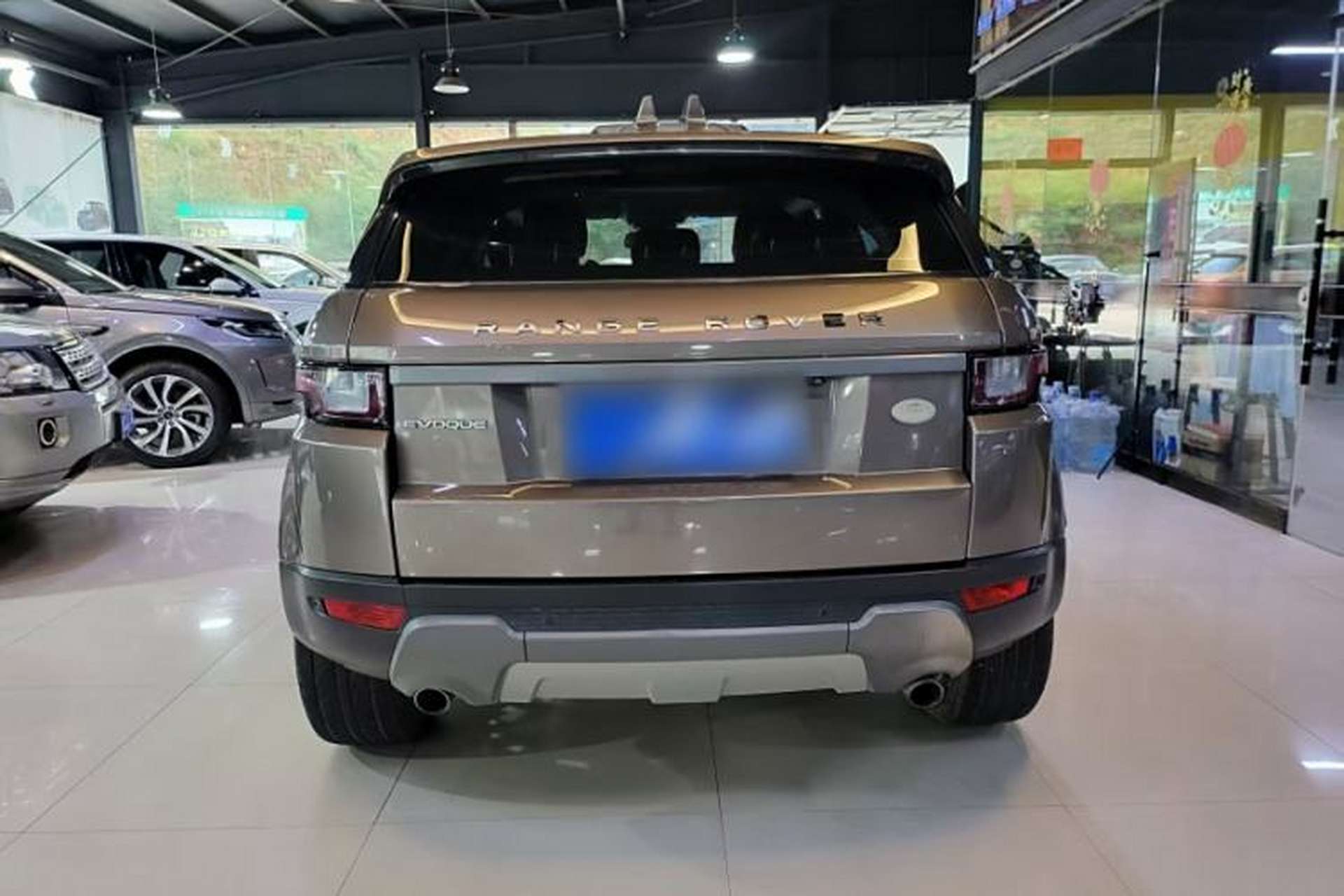 Used Land Rover Range Evoque 2018 240 PS SE Smart Brilliance Edition Exterior 4
