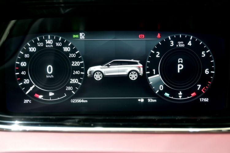 Used Land Rover Range Evoque 2022 Facelifted Aurora L 249 PS R-Dynamic Luxury Edition Odometer Close Up
