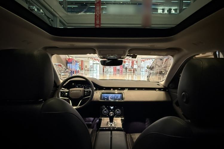 Used Land Rover Range Evoque 2021 Range Rover Velar 249 PS R-Dynamic S Performance Edition Interior 4