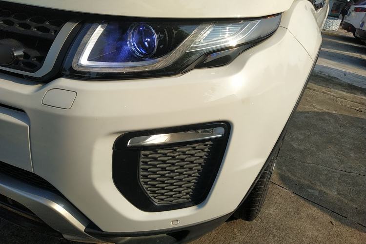 Used Land Rover Range Evoque 2018 240 PS SE DYNAMIC Smart Edition Left Front Headlight