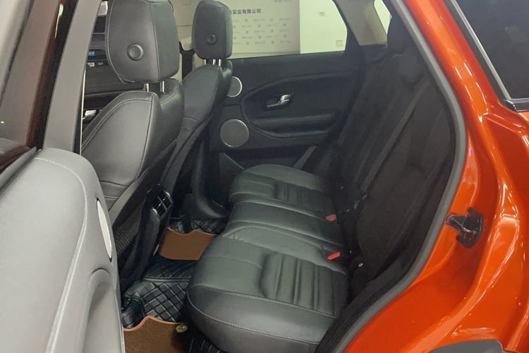 Used Land Rover Range Evoque 2016 2.0T HSE DYNAMIC All-Wheel Drive Edition Interior 2