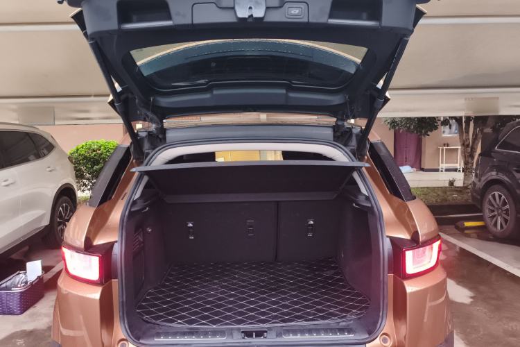 Used Land Rover Range Evoque 2016 2.0T SE Smart Glow Edition Trunk