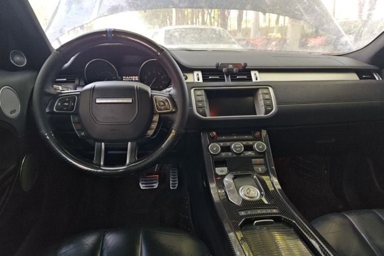 Used Land Rover Range Evoque 2012 2.0T 5-Door Ignite Edition Center Console