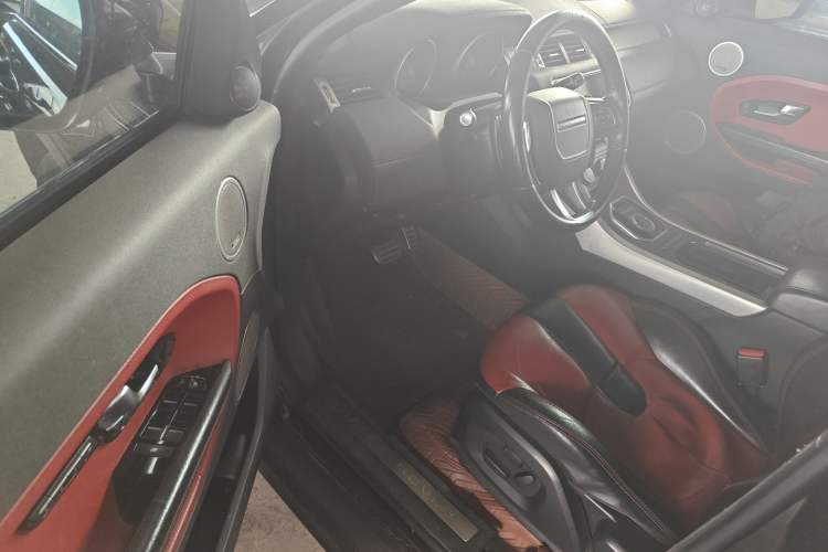 Used Land Rover Range Evoque 2012 2.0T 5-Door Ignite Edition Driver Seat