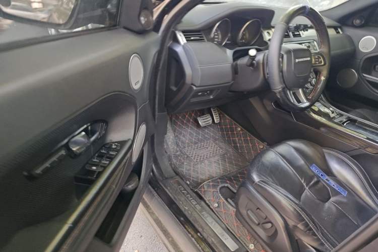 Used Land Rover Range Evoque 2012 2.0T 5-Door Ignite Edition Driver Seat