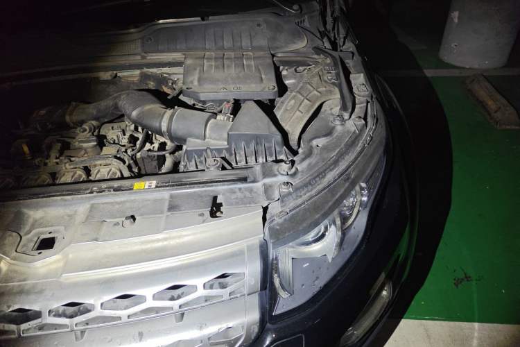 Used Land Rover Range Evoque 2012 2.0T 5-Door YAOZHI Version Engine Bay Left