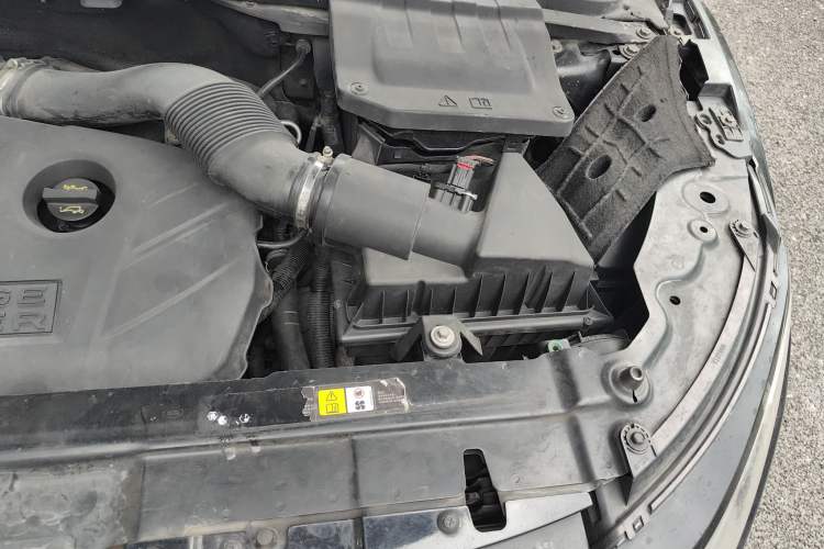 Used Land Rover Range Evoque 2012 2.0T 5-Door YAOZHI Version Engine Bay Left