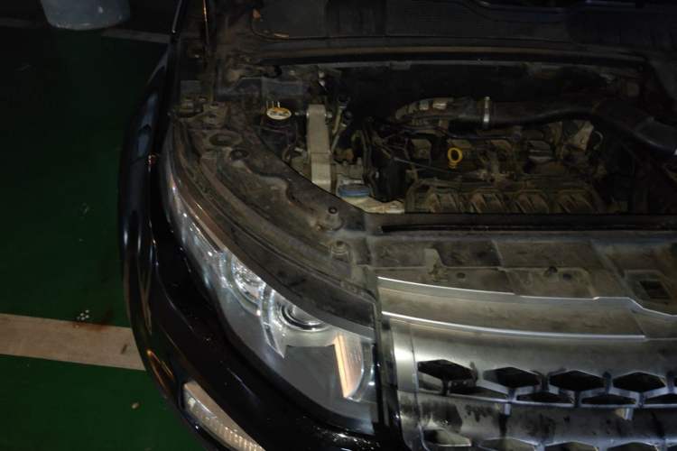 Used Land Rover Range Evoque 2012 2.0T 5-Door YAOZHI Version Engine Bay Right