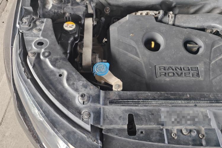 Used Land Rover Range Evoque 2012 2.0T 5-Door Ignite Edition Engine Bay Right