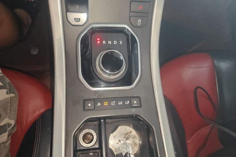 Used Land Rover Range Evoque 2012 2.0T 5-Door Ignite Edition Gear Lever